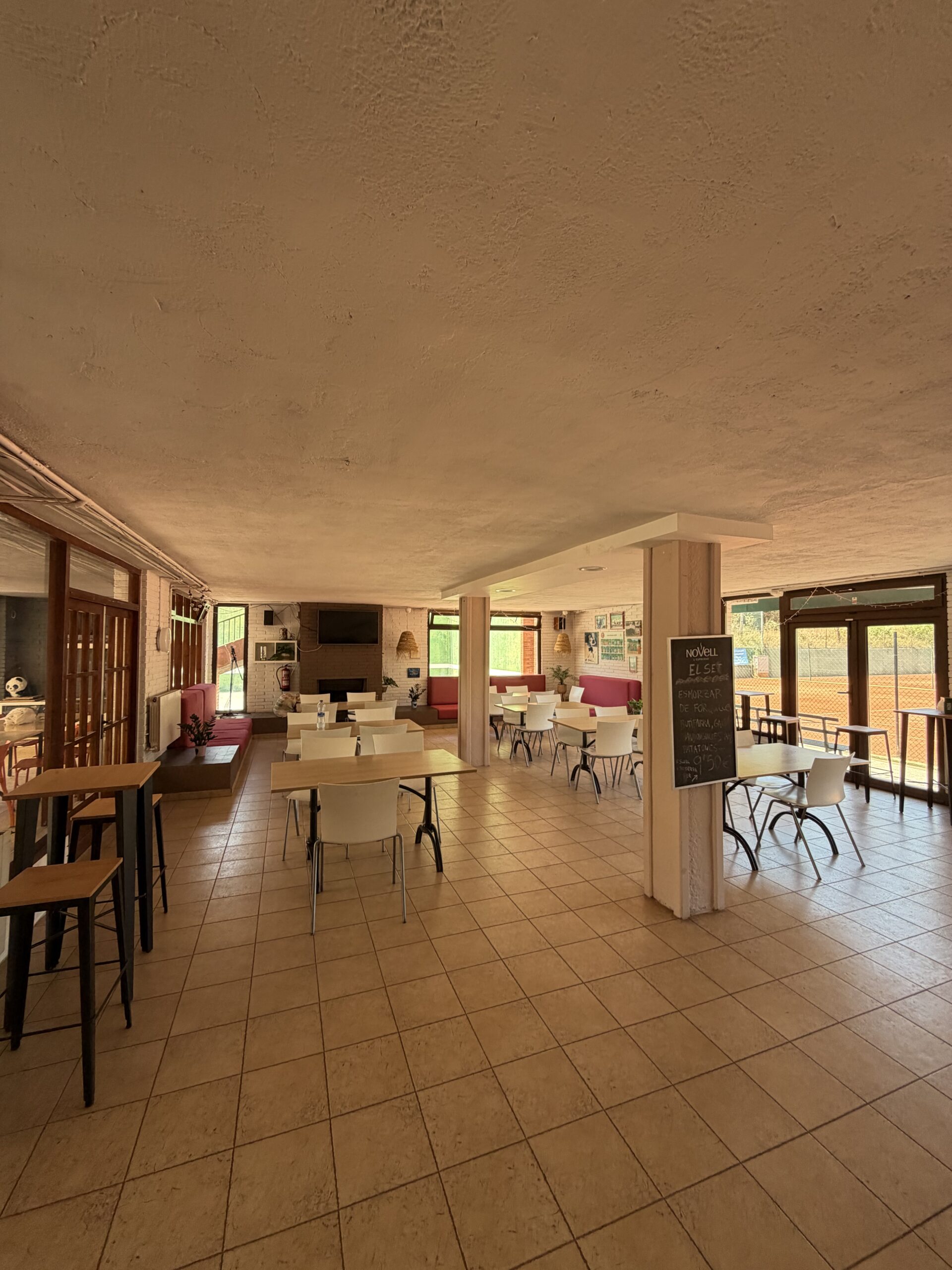 Espai del bar restaurant
